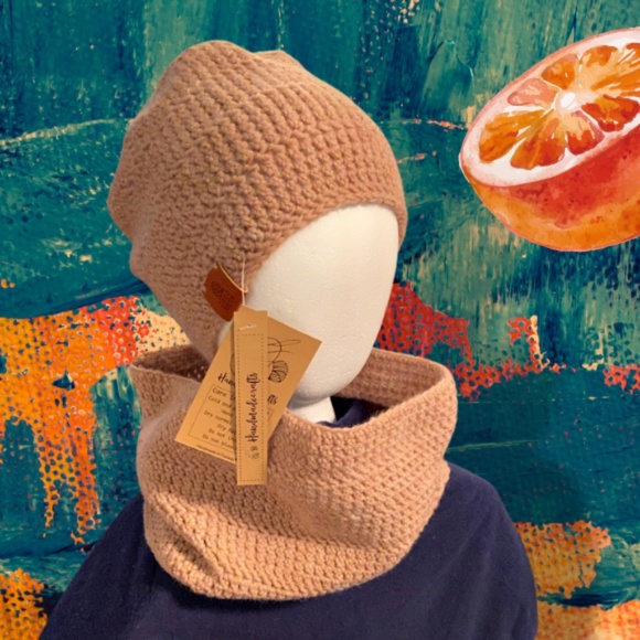 Orange Spice Hat and Cowl Set (Crochet) - Picture 2 of 5